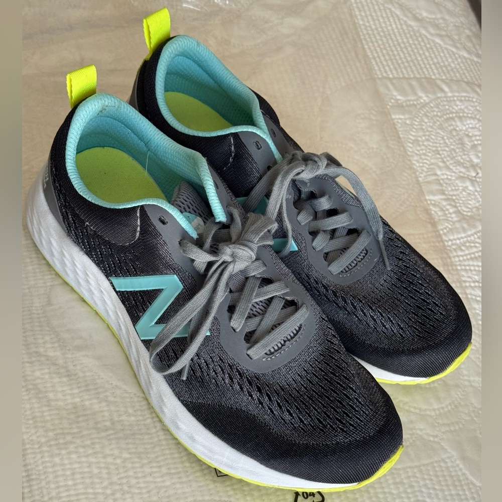 New Balance Women's Black and Gray with Turquoise and Lime accents size 9